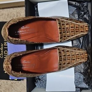 🛑 Donald J. Pliner Laser Brown Crocodile-Patterned Heels